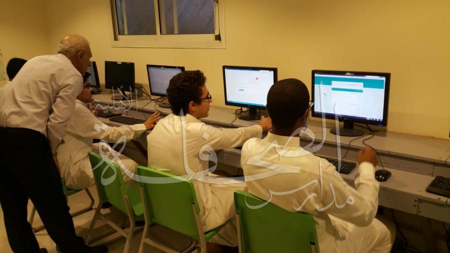 المسابقة العلمية الإلكترونية تحت شعار (قدراتي أعلى)